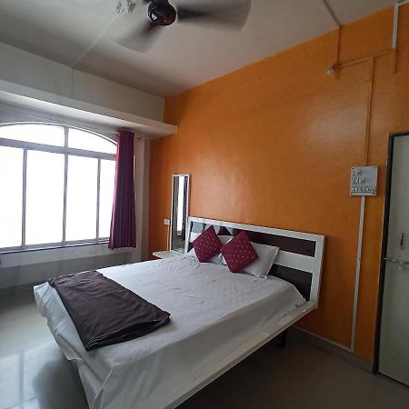 Malwade Motels Pune Bagian luar foto
