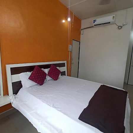 Malwade Motels Pune Bagian luar foto
