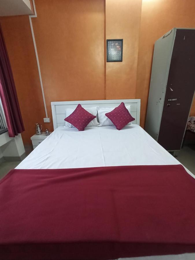 Malwade Motels Pune Bagian luar foto