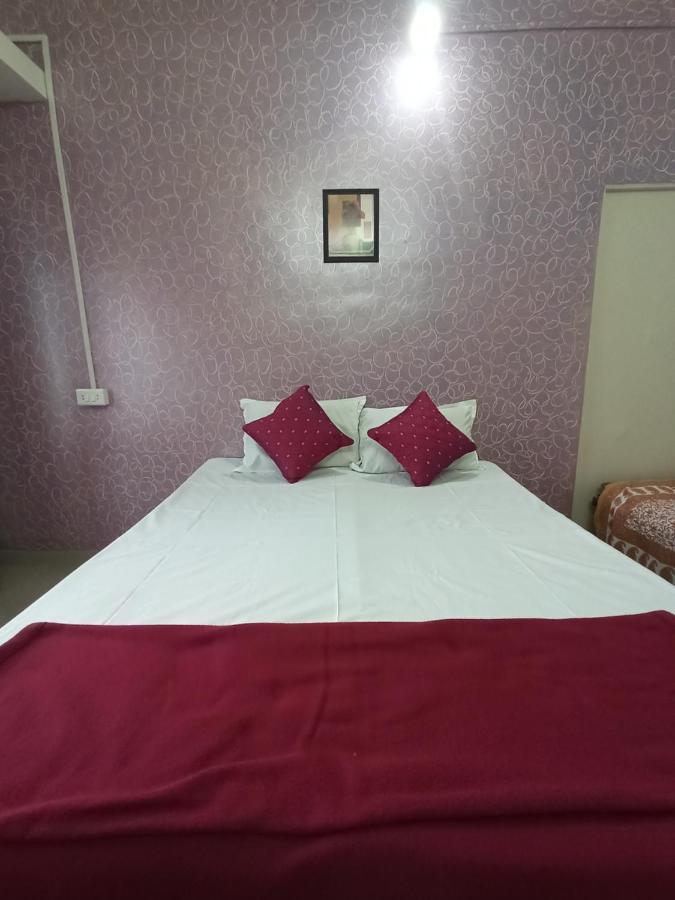 Malwade Motels Pune Bagian luar foto